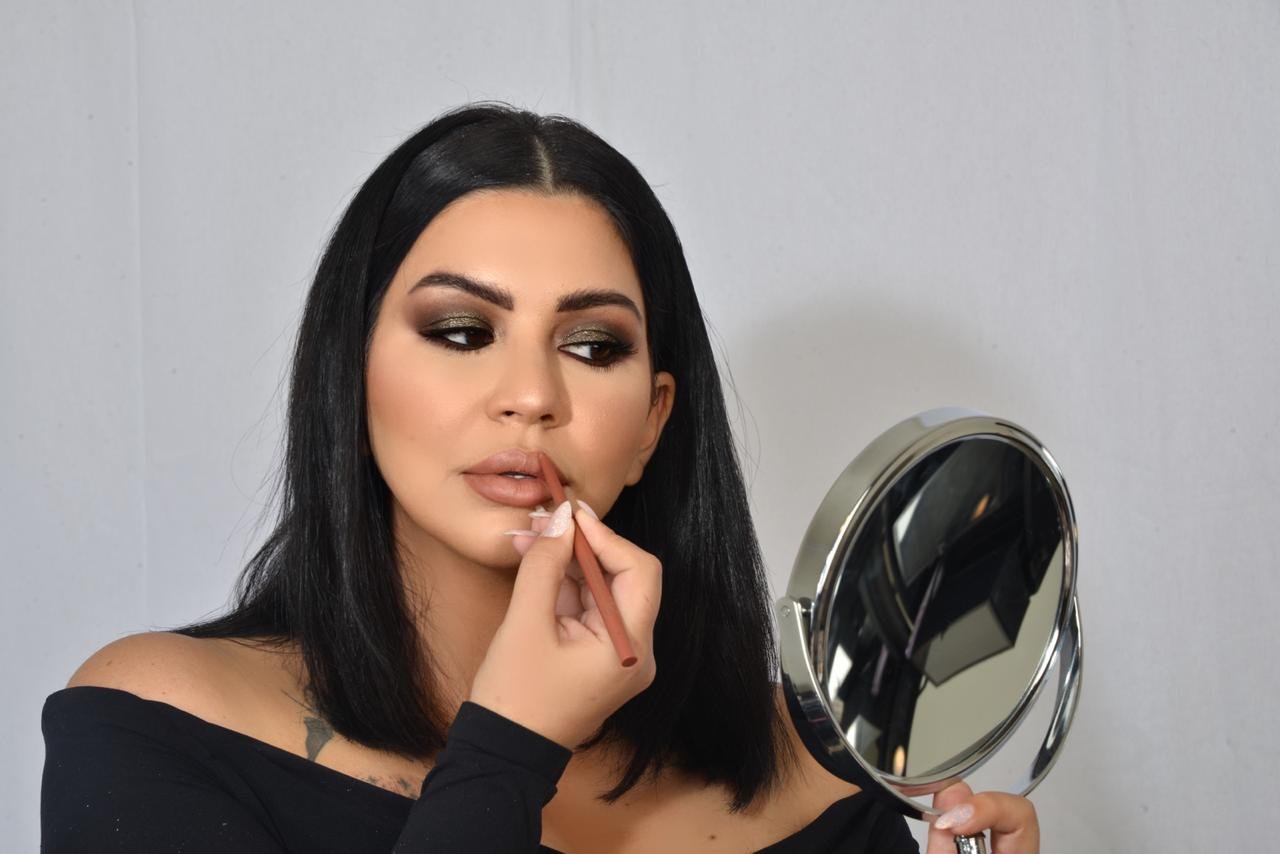 صورة مميزة: الميك اب ارتست رشا حمادي تقدم أسرار المكياج لمتابعيها