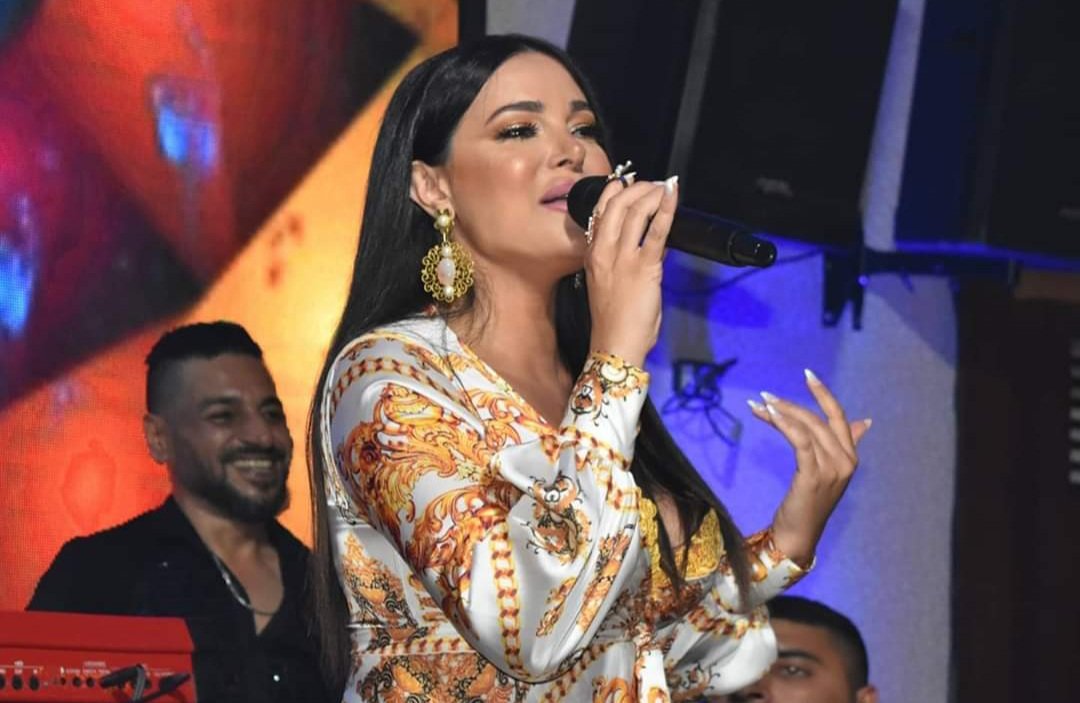 النجمة نانسي نصر الله تتألق صوتاً وحضوراً على مسرح 964 وهذا ما قالته بعد السهرة - صورة مميزة صورة مميزة: النجمة نانسي نصر الله تتألق صوتاً وحضوراً على مسرح 964 وهذا ما قالته بعد السهرة