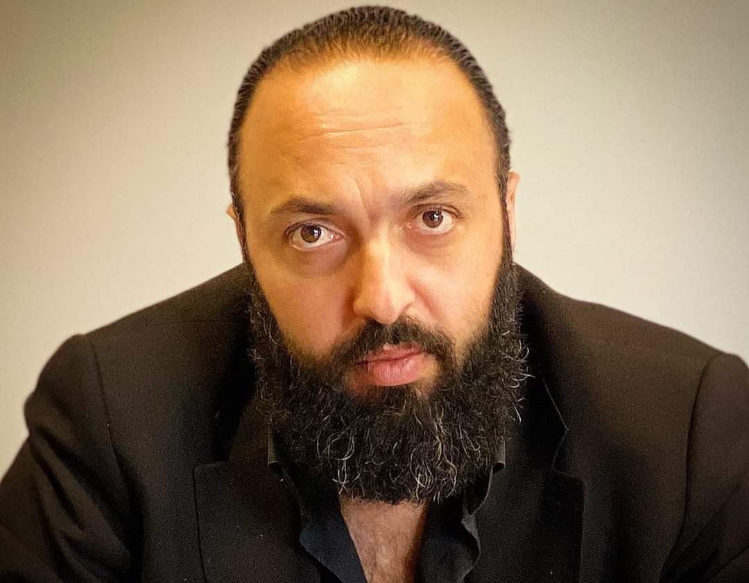 رجل الاعمال سامر صقر يتقدم بالتهاني للثوار بعد استقالة الحكومة - صورة مميزة صورة مميزة: رجل الاعمال سامر صقر يتقدم بالتهاني للثوار بعد استقالة الحكومة
