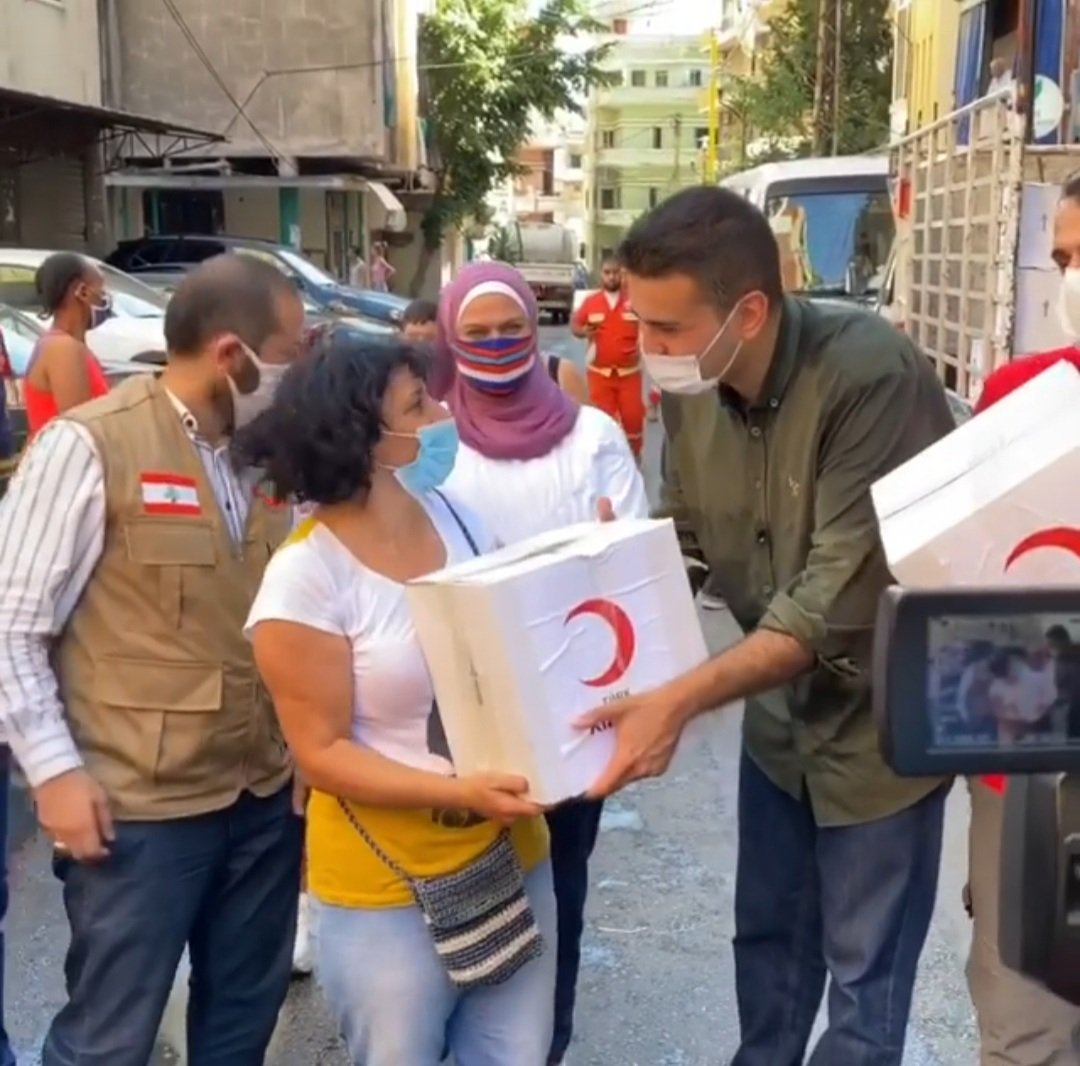 الشيف التركي العالمي بوراك في لبنان ليتضامن مع اللبنانيين وهذا ما فعله ! - صورة مميزة صورة مميزة: الشيف التركي العالمي بوراك في لبنان ليتضامن مع اللبنانيين وهذا ما فعله !