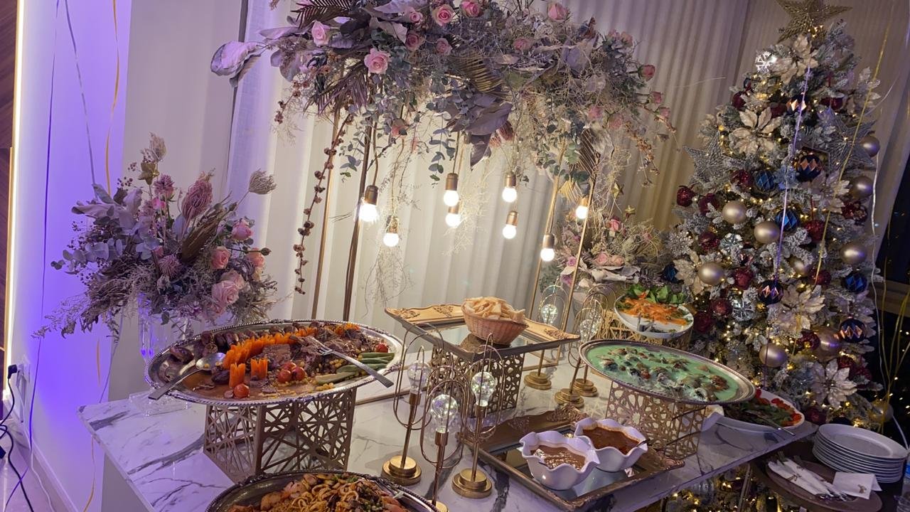 صورة مميزة: خبير التجميل داني كامل يحتفل بعيد ميلاده