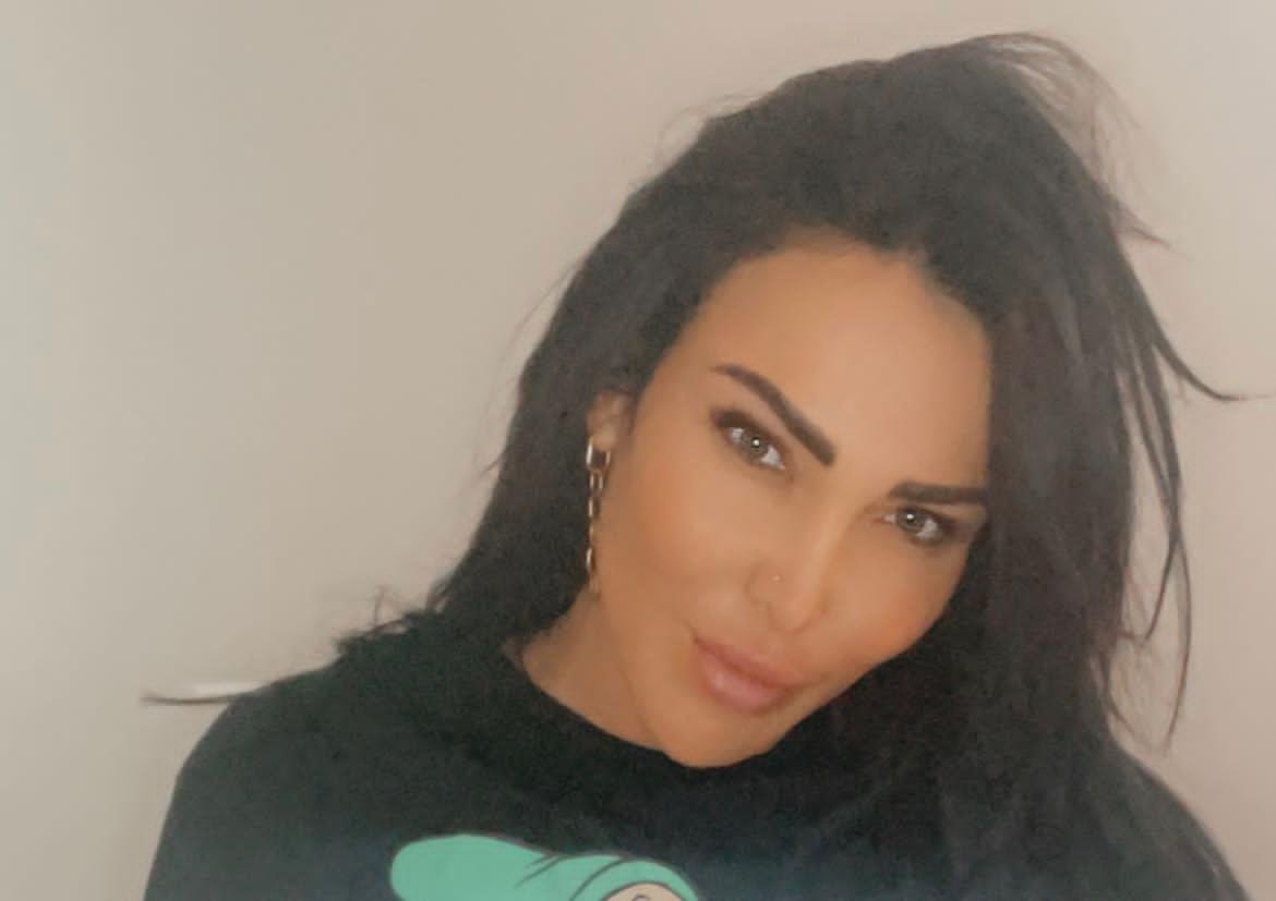 صورة مميزة: نتالي حجيج الشهيرة بـ جعدانيستا تتربع على عرش القلوب بخفة ظلها