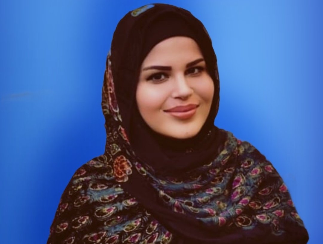 صورة مميزة: منال شحادة في يوم المرأة العالميّ كوني امرأة قويّة رغم سواد العالم ووحشيّته