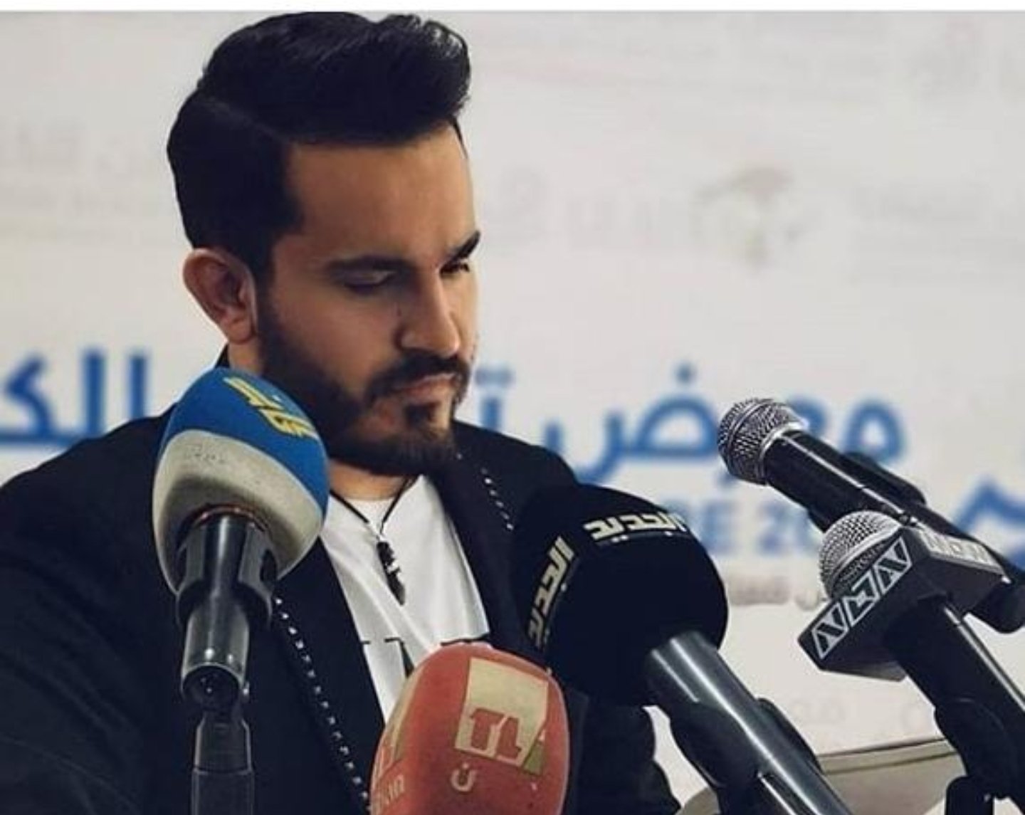 صورة مميزة: خبير توثيق الحسابات ahmad shhadeh يتحدث عن كيفية توثيق الحساب في تويتر والحصول على الشارة الزرقاء
