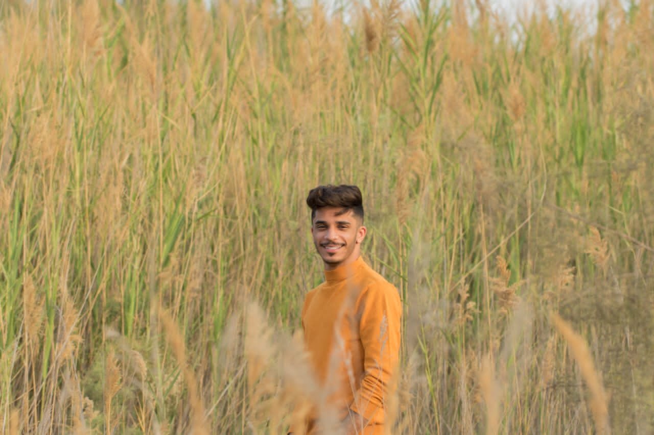 الممثل محمد ناصر الشامسي المعروف ب ميتو يتسلم جائزة أفضل صانع محتوى من تيك توك - صورة مميزة صورة مميزة: الممثل محمد ناصر الشامسي المعروف ب ميتو يتسلم جائزة أفضل صانع محتوى من تيك توك