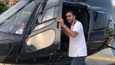 رجل الأعمال جاد صوايا يحضر مفاجأة خلف الستار