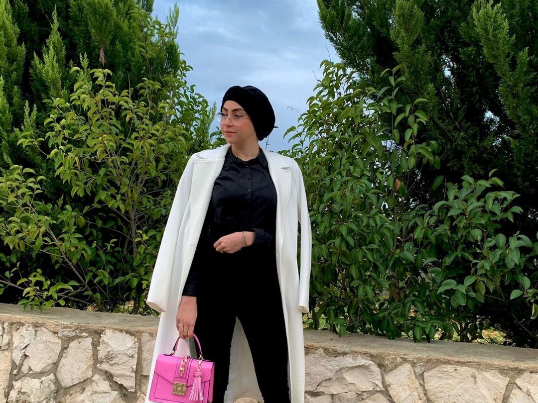 صورة مميزة: البلوجر اللبنانية حياة نورالدين تصل الى مئة الف متابع على أنستغرام
