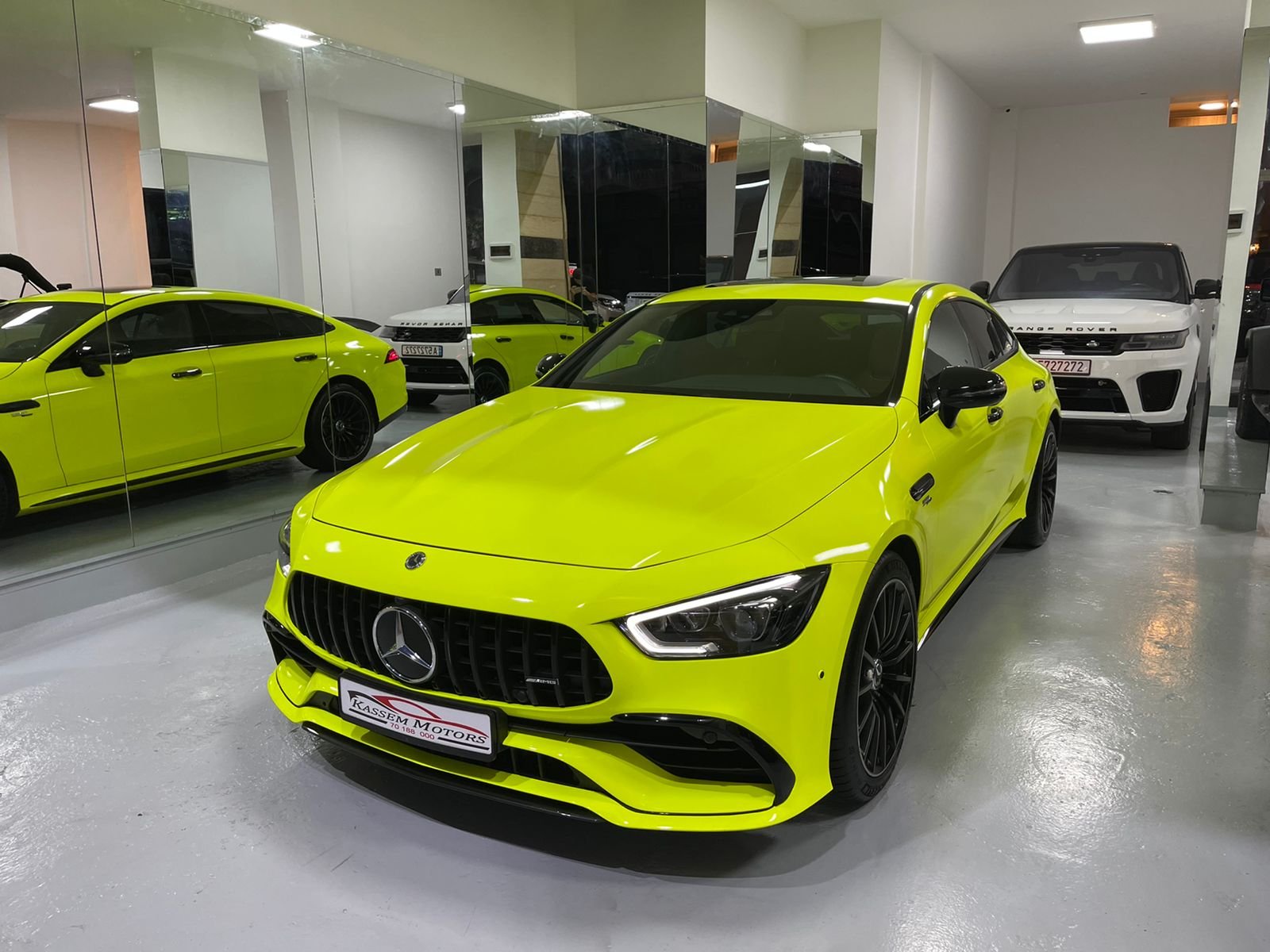 صورة مميزة: معرض “Kassem Motors” للسيارات الفاخرة الأكثر شهرة في لبنان والعالم