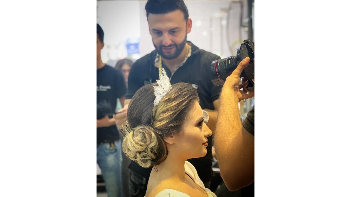 المزين Elie Samaha و بصمة ة في العالم الإفتراضي - صورة مميزة صورة مميزة: المزين Elie Samaha و بصمة ة في العالم الإفتراضي