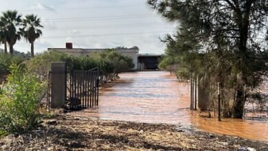 Photo of القبض على رئيس بلدية درنة ومسؤولين آخرين بعد كارثة الفيضانات في ليبيا