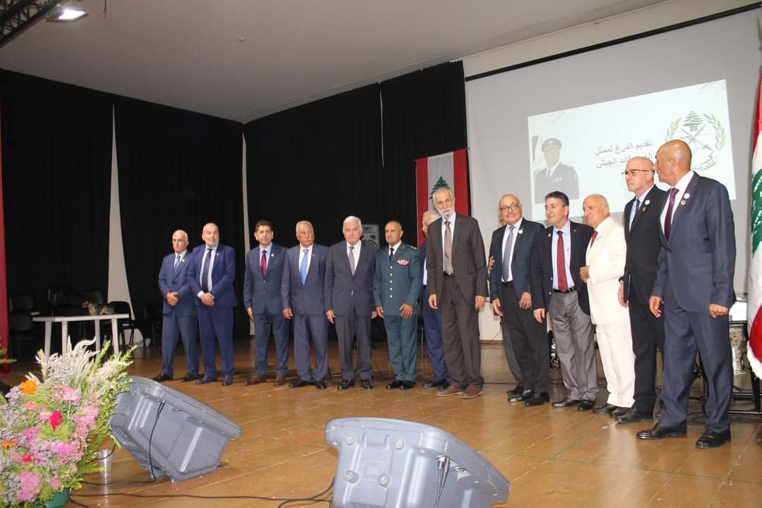 صورة مميزة: الاحتفال بمناسبة عيد الجيش 79 والذكرى الثالثة لتأسيس تجمع الولاء للوطن.