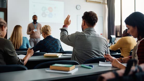 صورة توضيحية - سنغافورة تتصدر جنوب شرق آسيا بجامعتين ضمن أقوى 10 مؤسسات عالمية للهندسة