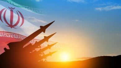 إعلان إيران عن هرمز يثير قلق الأسواق بشأن النفط وأقساط التأمين