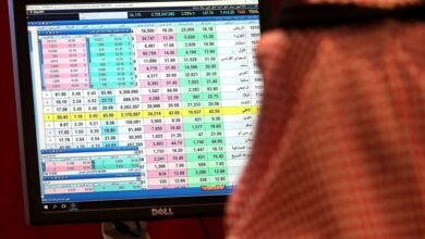 مستثمرو الخليج يتجنبون المخاطرة مع هبوط النفط وضبابية المسار الدبلوماسي