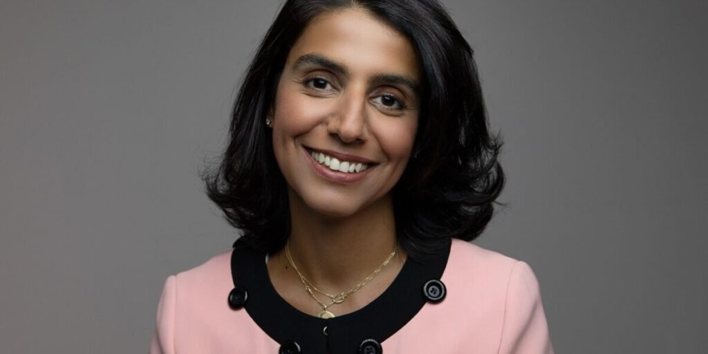 الباحثة في شؤون التنمية الكويتية عالية فيصل الخالد تتناول موضوع قضية الجنسية لأبناء الكويتية