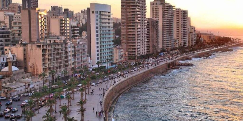 زكريا فحام يَصف بيروت بعبارات مؤثرة .. بال