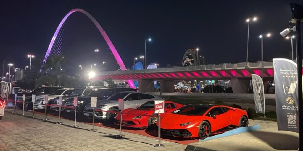 سيارات فاخرة بأسعار خيالية في مزادات بلاتنيوم