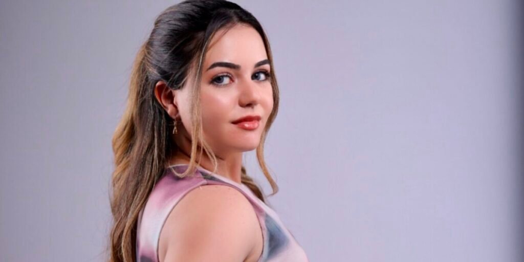 صوفي عيسى تستعد لإفتتاح صالونها للمكياج