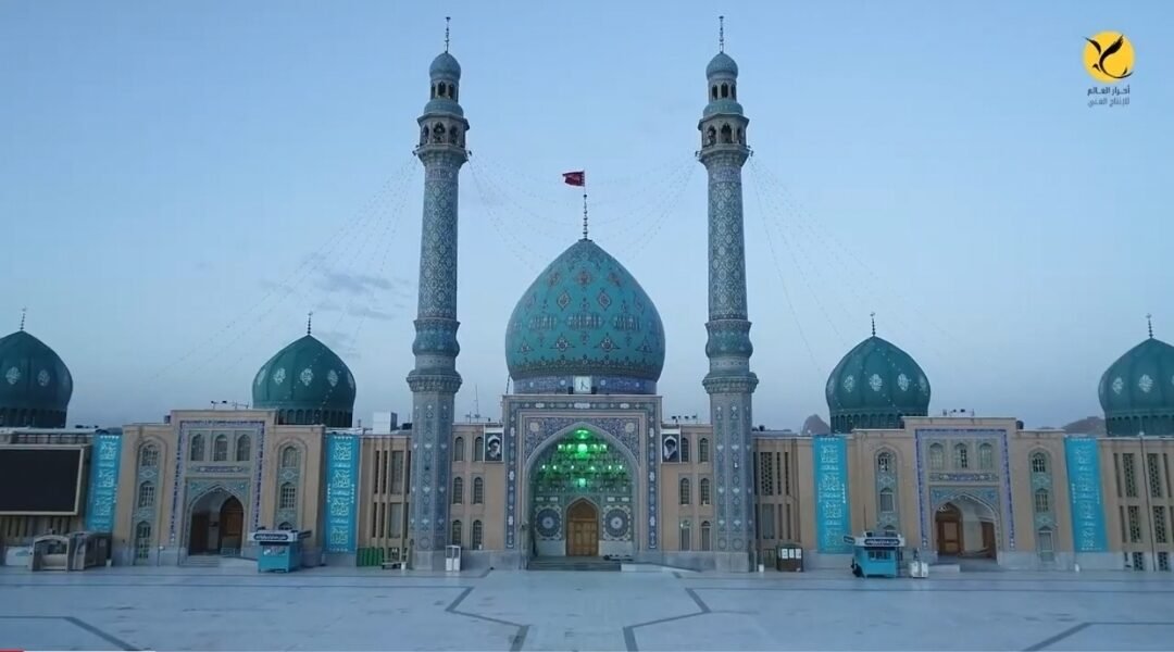 صورة مميزة: **إصدار نشيد قم يا إمام على قناة اليوتيوب**