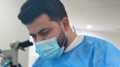 الدكتور علي حرز يجمع بين الخبرة الطبية والتكنولوجيا الحديثة في طب الأسنان