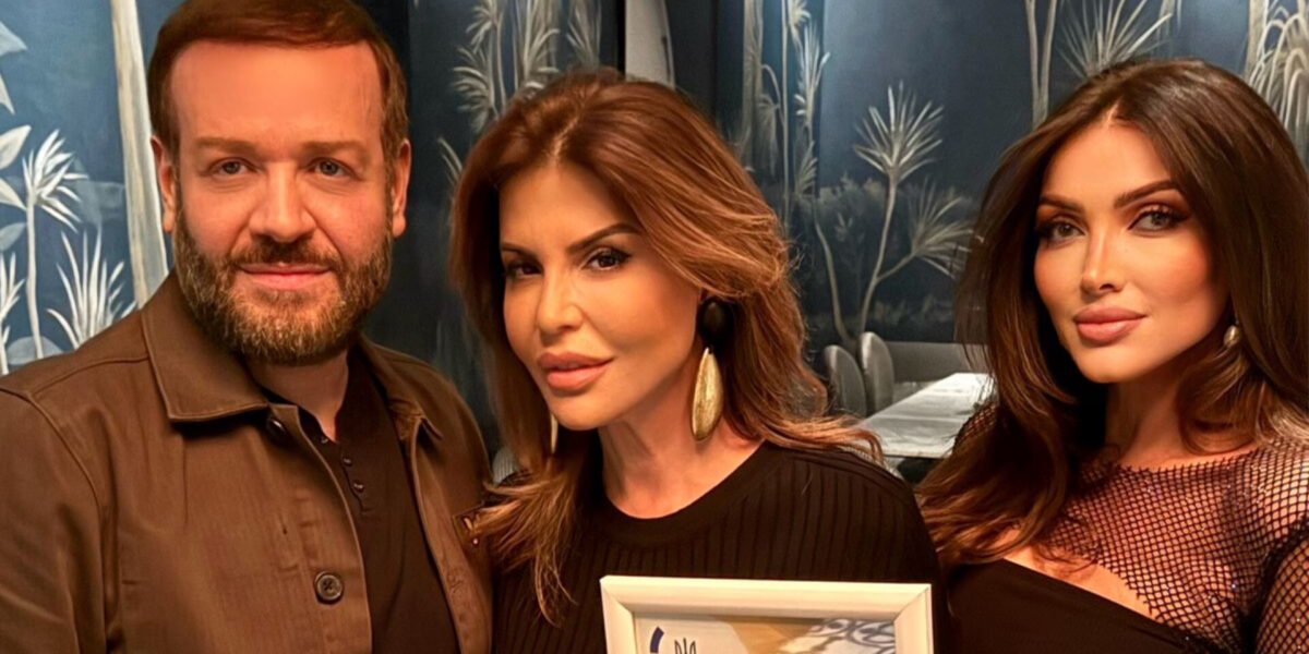صورة مميزة: القنصل العام الاوكراني تامر التونسي يكرم السيدة ميراي حايك صاحبة سلسلة مطاعم أم شريف.