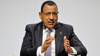المجلس الانتقالي في النيجر بازوم في حالة صحية جيدة