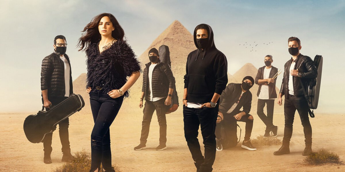 صورة مميزة: النجمة أمال ماهر في حفل مباشر من أمام الإهرامات على شاهد VIP وMBC مصر