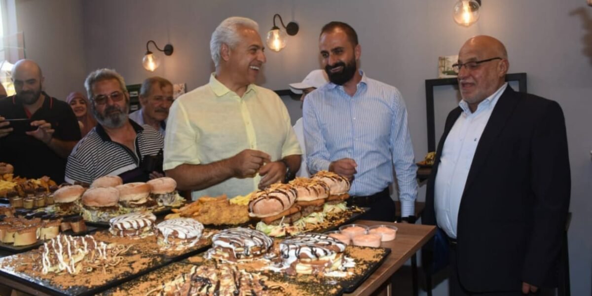 مطعم Crunchy Munchy يفتتح أبوابه في النبطية