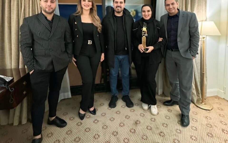 صورة مميزة: ملتقى التميز و الإبداع العربي يكرم وائل جسار و يهدي الجائزة لجمهوره في الوطن العربي