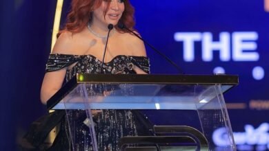 نوال تتألق بإطلالة ساحرة أثناء تكريمها عن أغنيتها لسة شوفتوا حاجة
